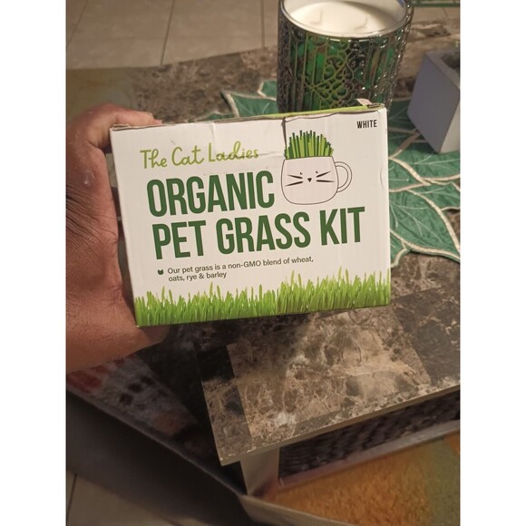 The Cat Ladies Organic Cat Grass For Indoor Use Growing Kit Seed Mix Soil - Picture 1 of 3